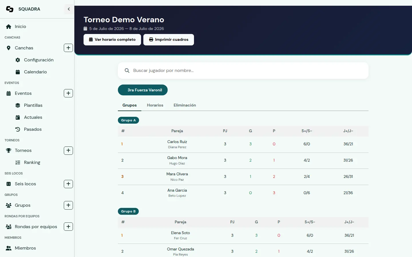 Vista pública de un torneo de pádel con grupos y resultados en Squadra